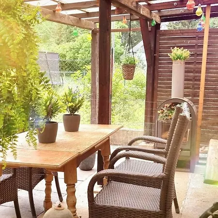 Modernes Mit Kamin Und Charme Tatil Evi