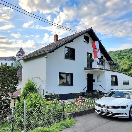 Tatil Evi Modernes Mit Kamin Und Charme *