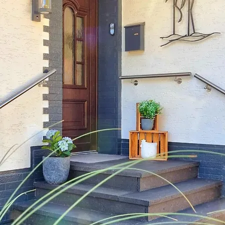 Tatil Evi Modernes Mit Kamin Und Charme *